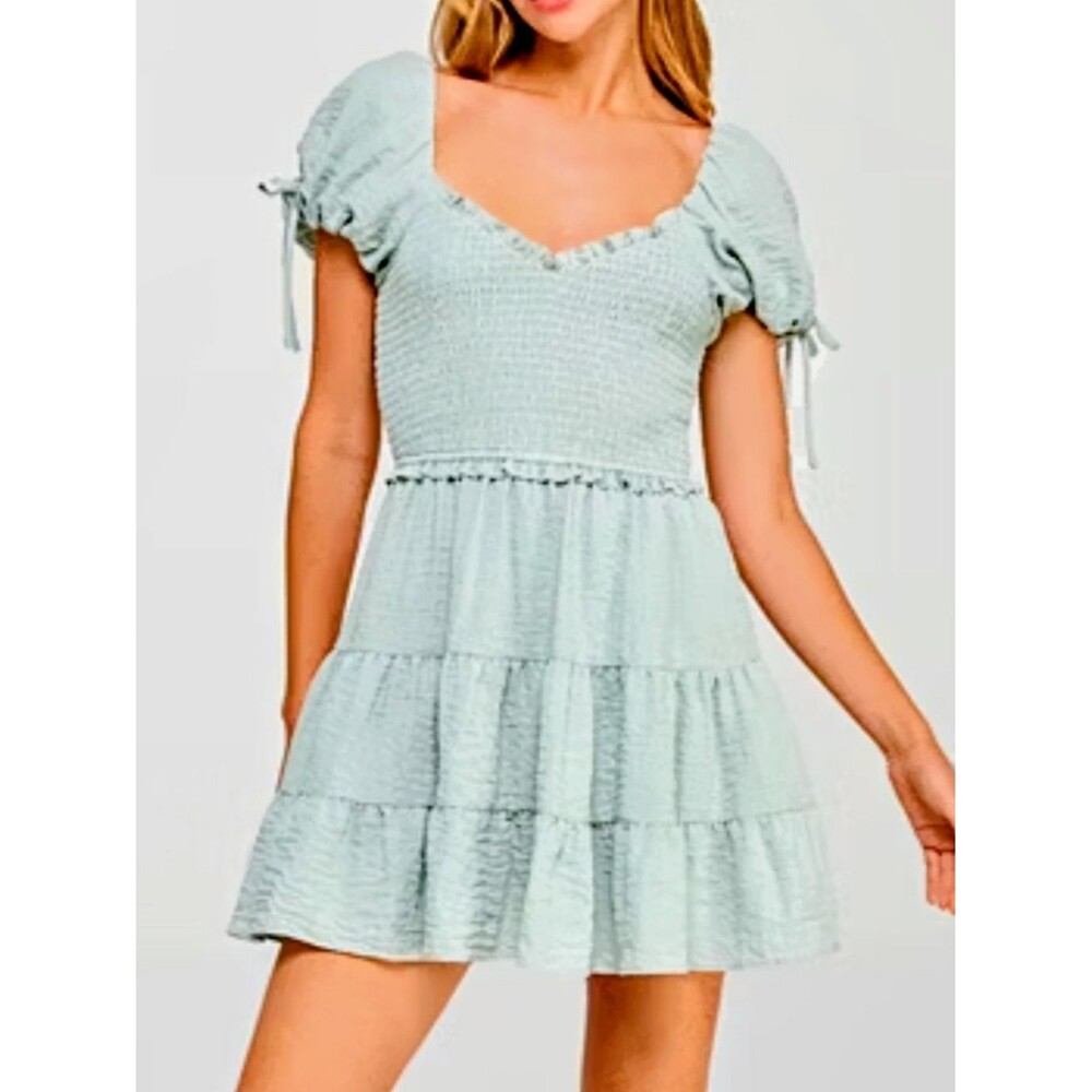 B. Smart Lt Sage Green Woman Juniors V Neck Puffed Short Sleeve Flare Dress
